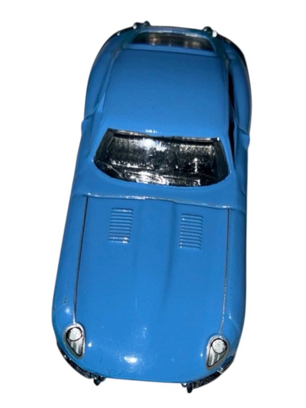 Matchbox Vintage 1962 Jaguar E-Type 1:18 Scale Diecast Model Car in Blue